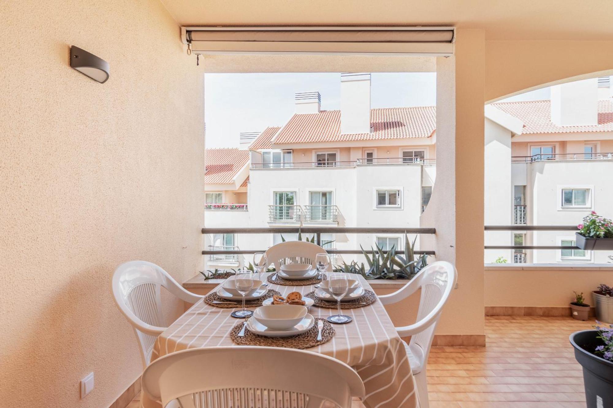 Central Cascais Apartment With Private Parking Exterior photo